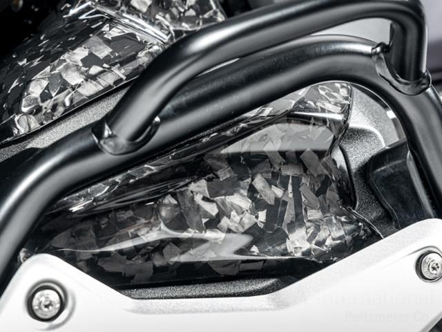 ワンダーリッヒ カーボン スパークプラグコネクターカバー ブラック