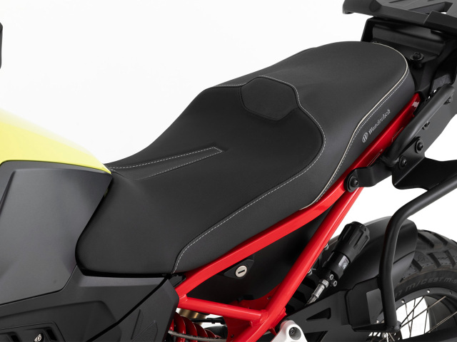 BMW F900GS 純正ローシート