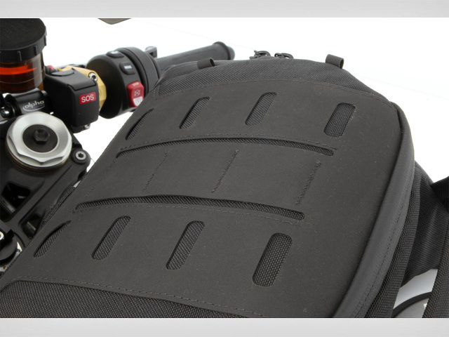【新品未使用タグつき】バックフレアタンク　M Amazon | 耐候性バイク用タンクラップ 快適で信頼性の高い