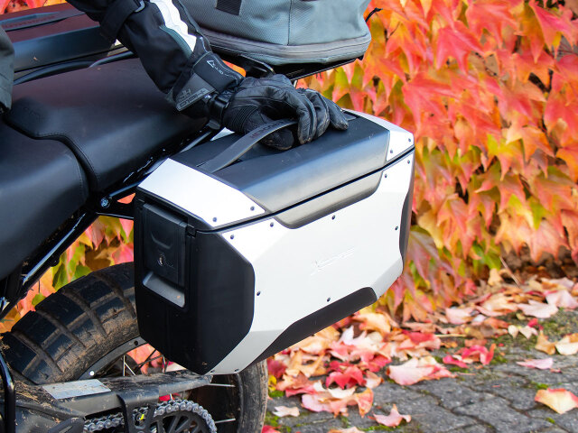 ヘプコ＆ベッカー ハードサイドケース 「Xcore / エックスコア」 ブラック