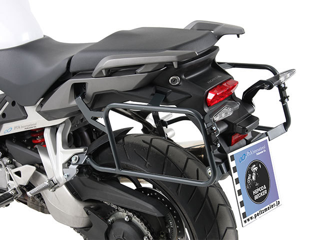 HONDA VFR800X |カスタムパーツ|バイクパーツ専門店 モトパーツ(MOTO PARTS) VFR800F(RC79) VFR800X(RC80)用 純正オプションサイドバニアケース装着時用アルミサイレンサーステー TSR(