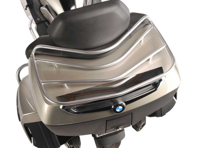 【BMW】 純正トップケース BMW純正アルミトップケース アダプター | BMW R1300GS / GS Adv