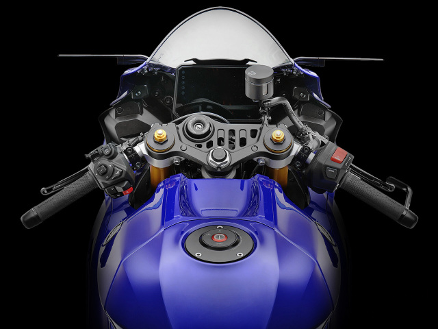 rizoma / リゾマ ミラー 「ステルス / STEALTH」YAMAHA YZF-R7 / YZF