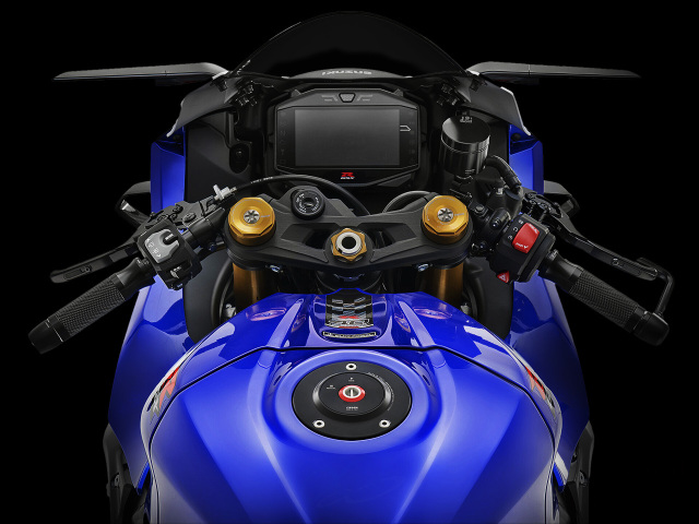 rizoma / リゾマ ミラー 「ステルス / STEALTH」SUZUKI GSXR 1000 R
