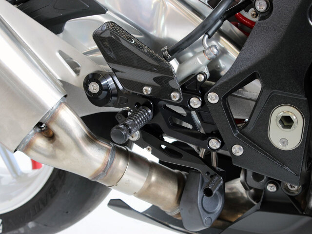 ギルズツーリング アジャスタブルバックステップ FXR S1000RR ギルズツーリング アジャスタブルバックステップ FXR S1000RR