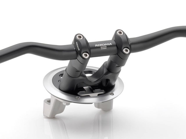 rizoma / リゾマ ハンドルバーアダプター YAMAHA TMAX（'08-'11）/ TMAX 530('12-) オートバイレバーバークロスバー 用Tmax560 530 500 用T-MAX530 560 用TMAX 用Tmax500 用Tma