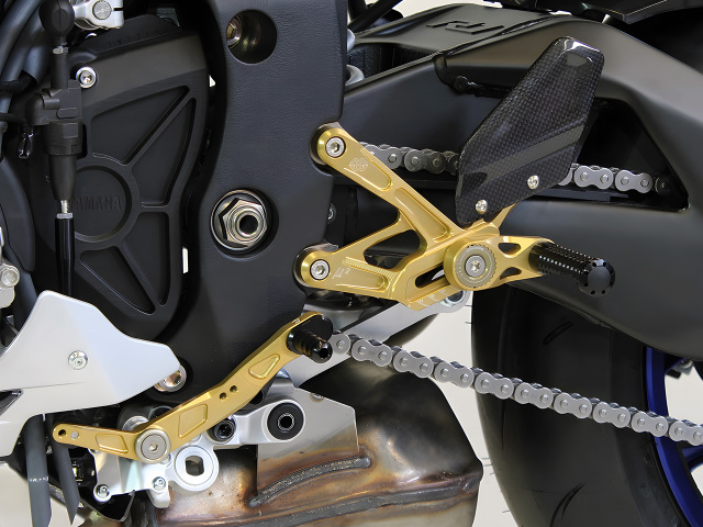 ギルズツーリング アジャスタブルバックステップ MUE2 YZF-R1 / YZF-R1M