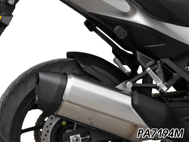 P&A International リアフェンダー HONDA NT1100 P&A International インナーリアフェンダー HONDA NT1100