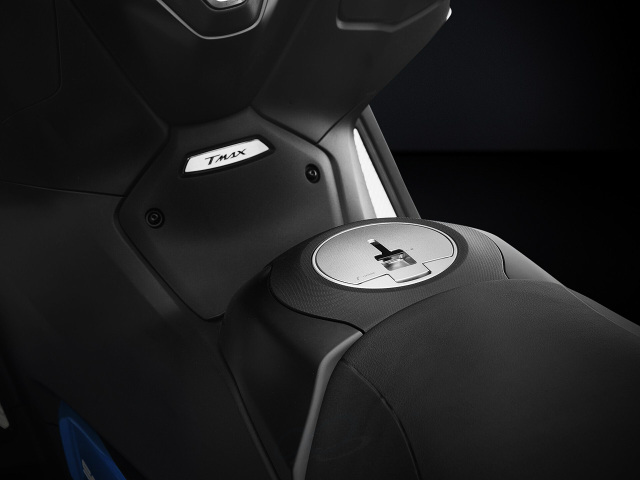 rizoma / リゾマ フューエルタンクキャップ YAMAHA TMAX 560 / TECH MAX