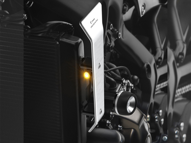 rizoma / リゾマ ラジエターサイドフラップ YAMAHA XSR900 ('22-)