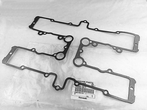 ゼファー４００ 純正 ヘッドカバー ガスケット