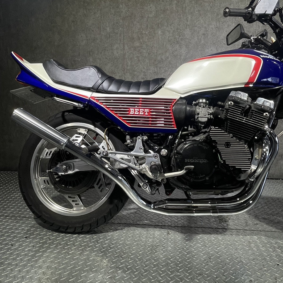 ＣＢＸ４００Ｆ　エルサウンド　ＮＯＩＳＥ　マフラー