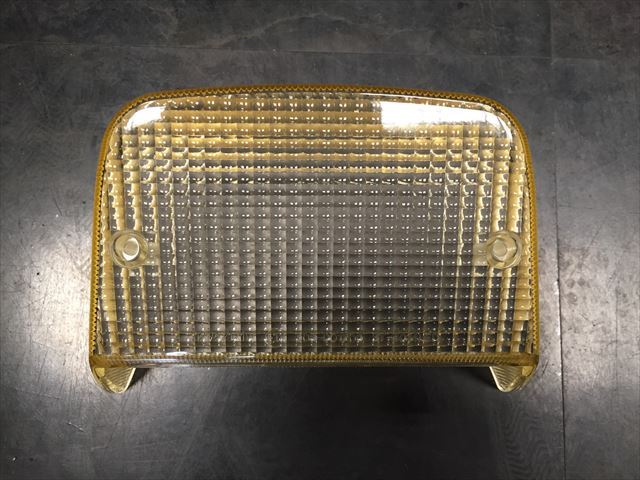 ゼファー４００ 黄ばみ　テールレンズ