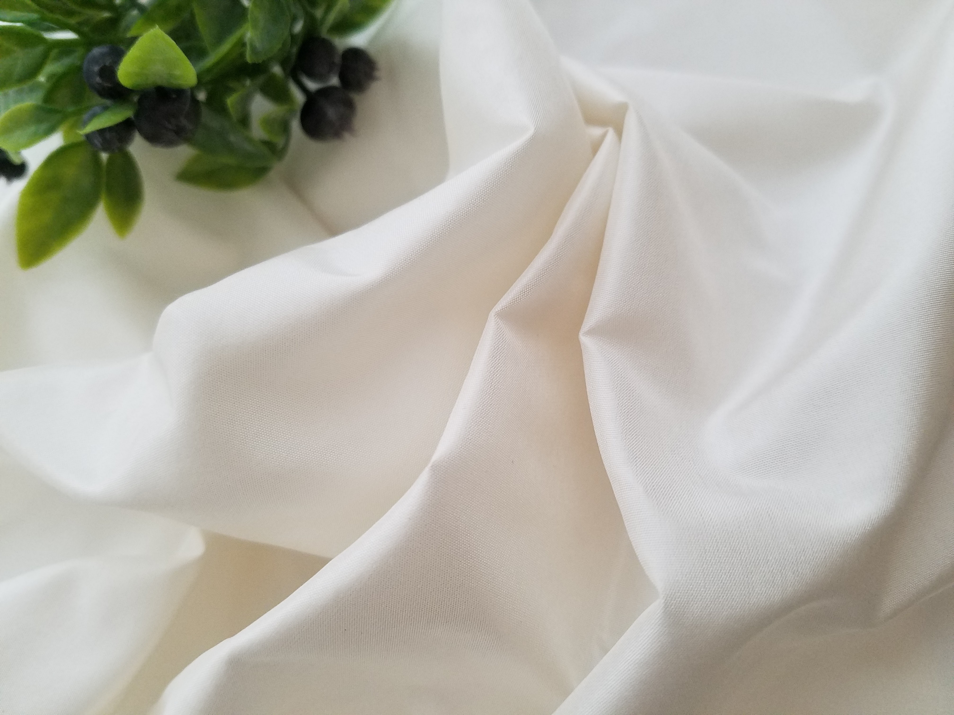 ウエディングドレス生地 シルクタフタ Nap2214 シルク100 軽くてしなやかな風合い