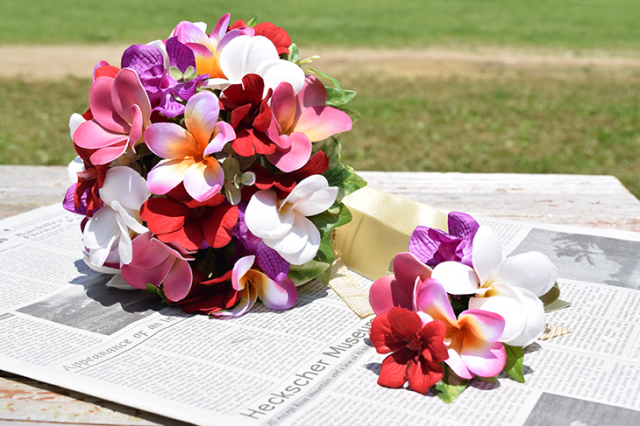 MB005R　プルメリア ラウンドブーケ　ブートニア付き 受注生産品