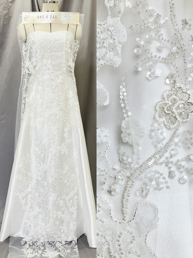 KOP025【ブライダル レース】 小花柄 刺繍 スパンコール ビーズ ウェディング ドレス ベール ナイロン100% 約158cm(レース加工部分135cm)×15yd乱