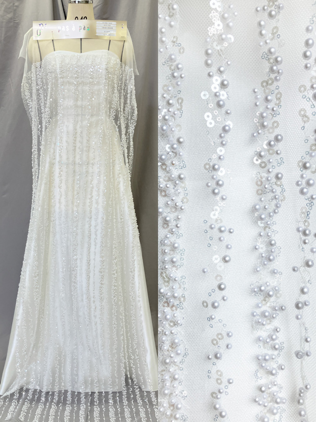 KOP033【ブライダル レース】ストライプ 刺繍 ビーズ ウエディング ドレス ベール ナイロン100% 約165cm(レース加工部分138cm)×15yd乱