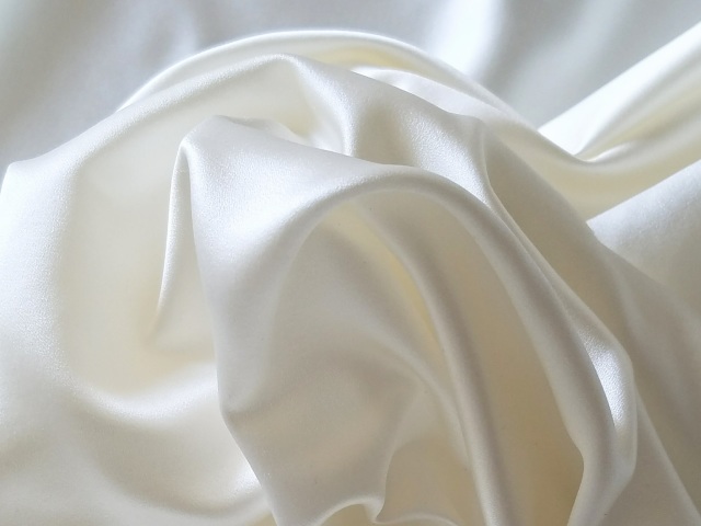 ドレス生地　シルクサテン