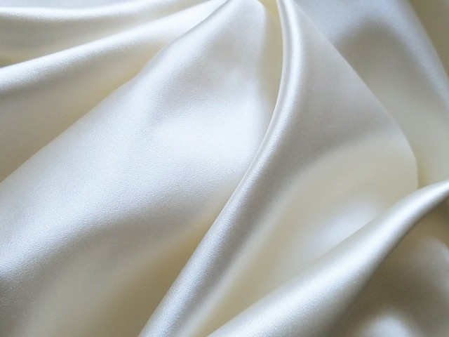 ドレス生地　シルクサテン