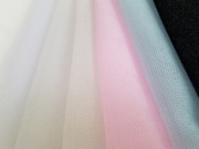 ウエディングドレス生地　10SL-S　【シルバーグリッターチュール】 ナイロン98%　ポリエステルフィルム2%　183cm×30m乱