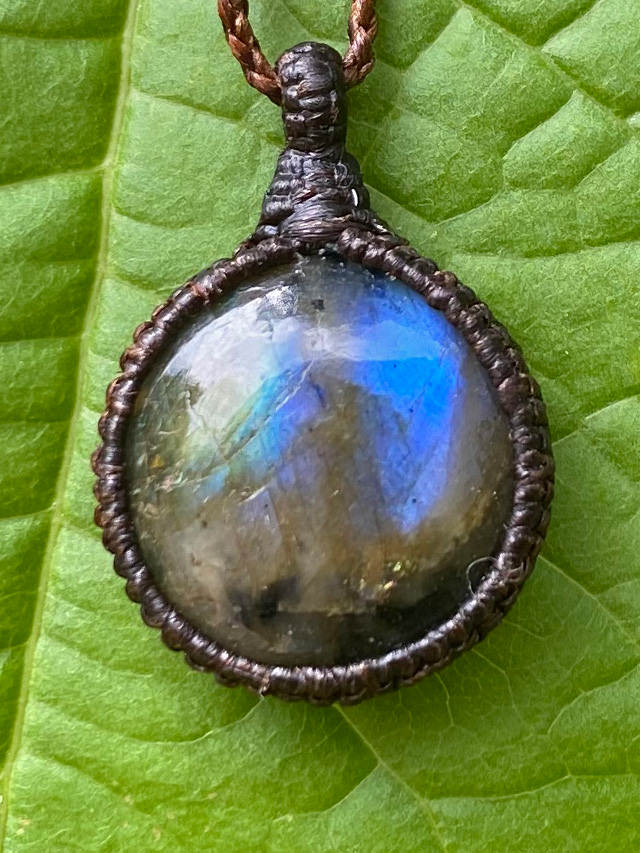 Kula Kula 天然石ネックレス・ラブラドライト