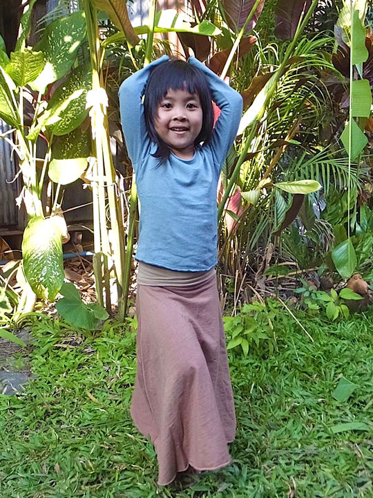 asana KIDS ガールズ フレアースカート