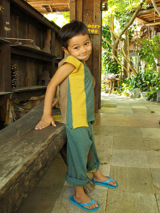 asana 縄文 KIDS トップス