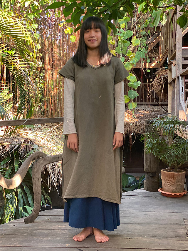 asana ヘンプコットン ふかふか サイドスリット チュニック・草木染め