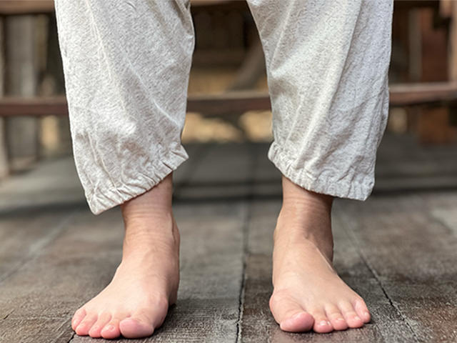 軽やかボトムスお探しの方に♪ うさとの服　サルエル　パンツ　薄手 asana ヘンプコットン 薄手 サルエル パンツ・きなり【パヤカ