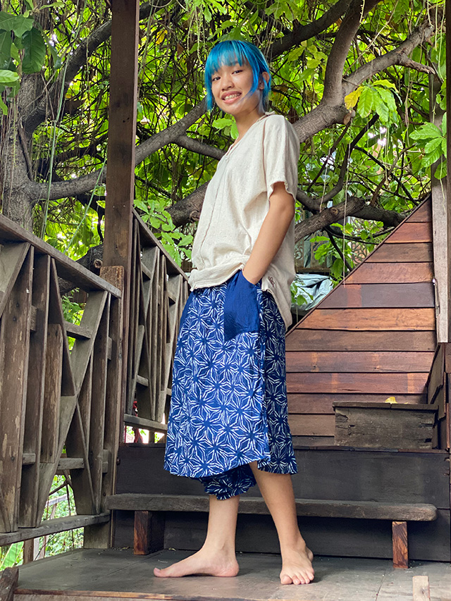 asana HEMP100%かすれ麻柄 インディゴ抜染 ワイド ショート パンツ