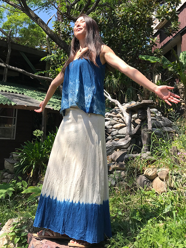 asana 紐付き ロングスカート・草木絞り染め