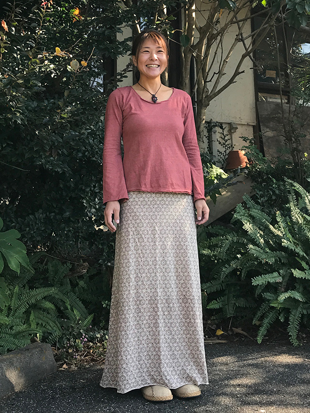 asana ふんわり 麻柄プリント 紐付き ロングスカート