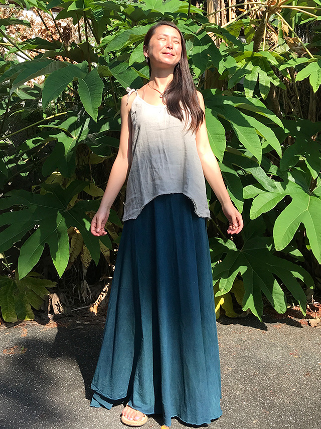 asana 切り替え フレアースカート・草木染め