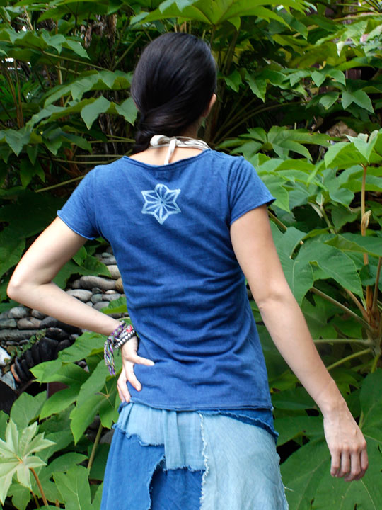 asana スリム バティックTee