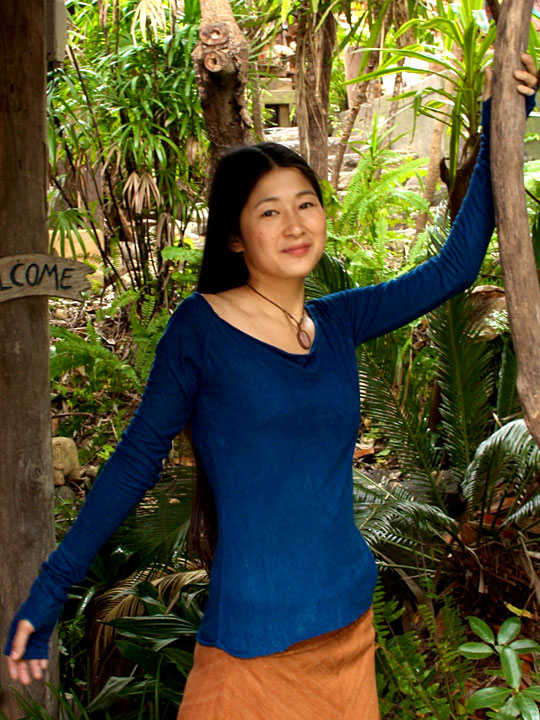 asana グローブカットソー・草木染め