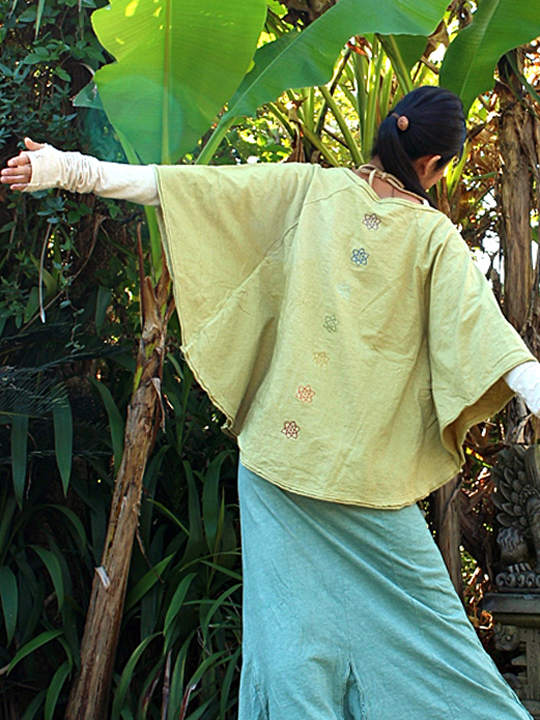 asana 森のポケットポンチョ