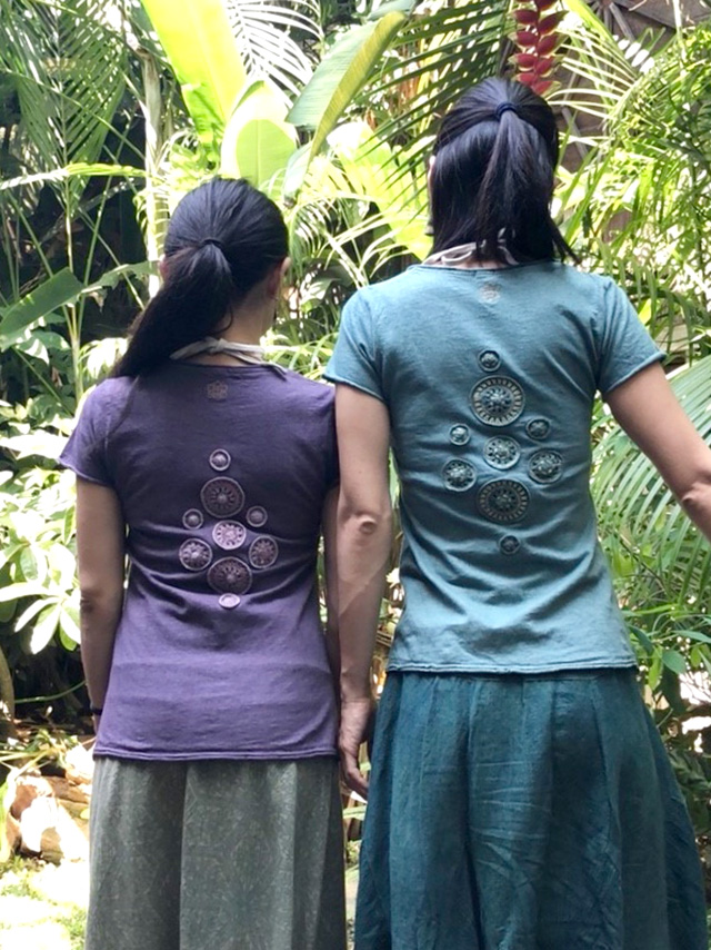 asana かぎ編み付き スリムTee