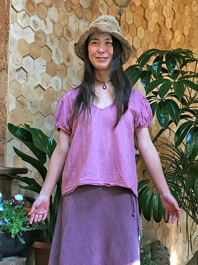 asana パフスリーブ Tee・草木染め