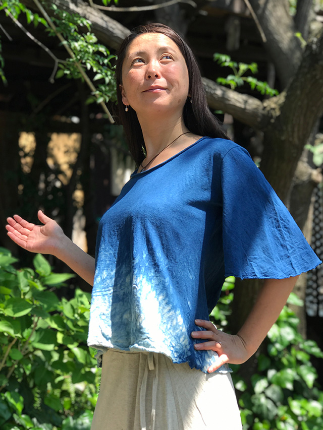 asana アフリカン フレアーTee・草木絞り染め