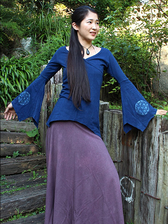 asana カシュクール風 フレアースリーブ・バティック草木染め