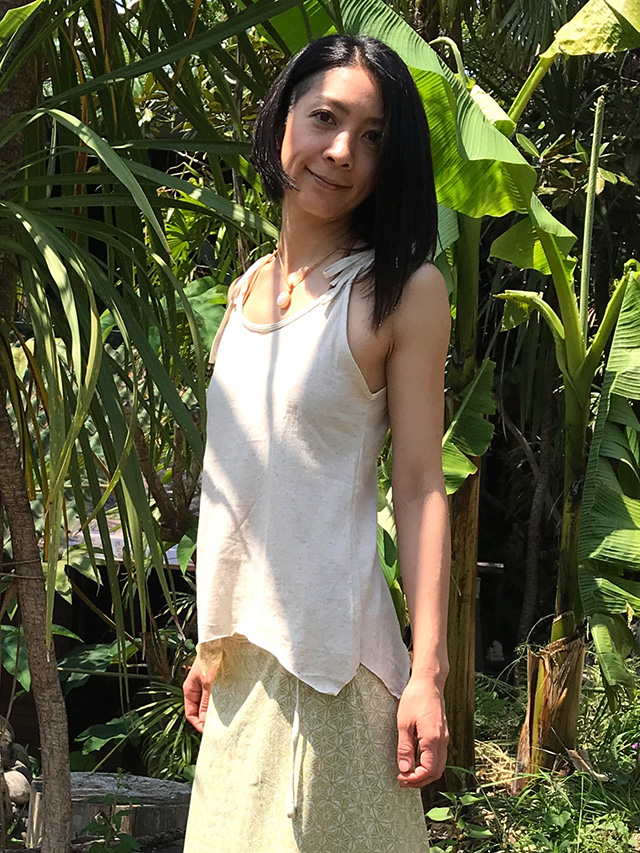 asana フレアー キャミソール・きなり