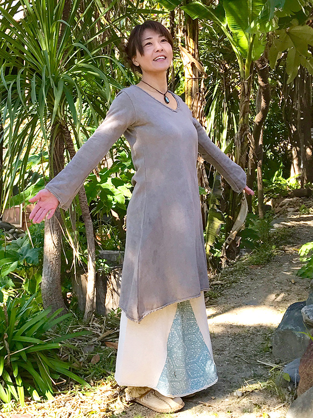 asana ふかふか チュニックワンピース・草木染め