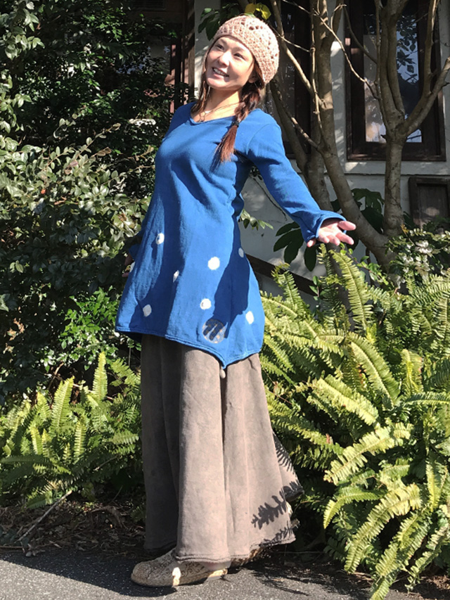 asana ふかふか チュニック・草木絞り染め