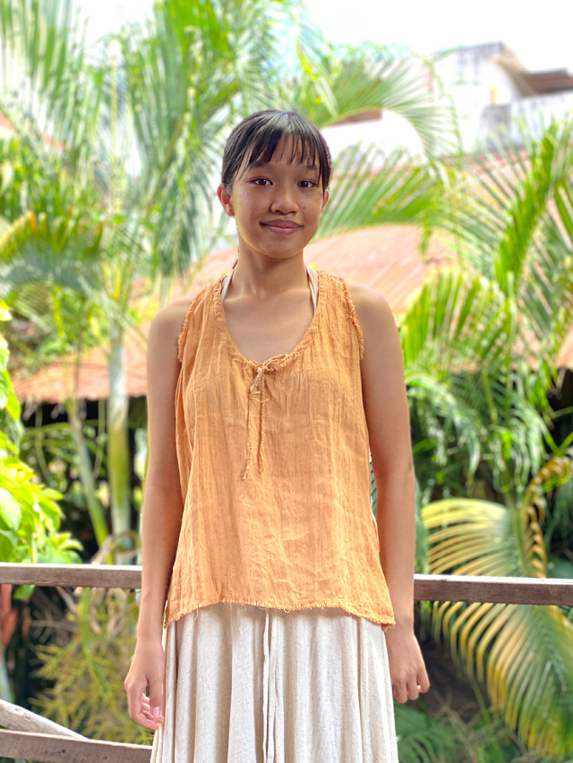 asana 麻100% NEW 紐付き タンクトップ・草木染め