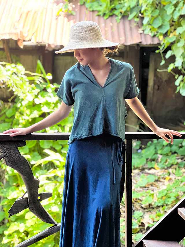 asana HEMP100% テロテロ 手刺繍 トップス・草木染め