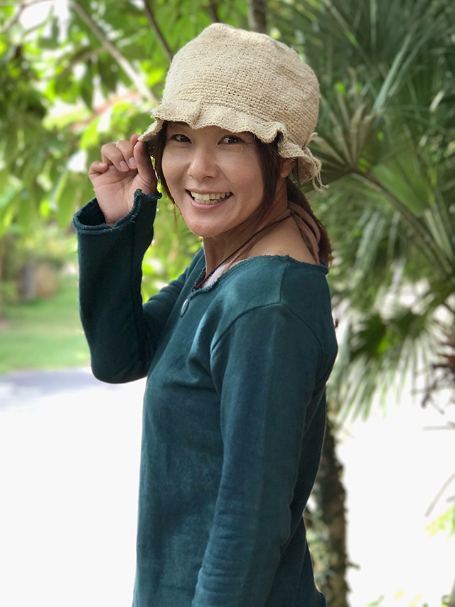 asana HEMP100% 手編み帽子・きなり