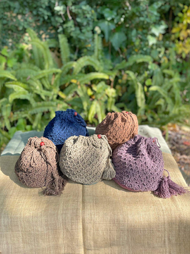 asana HEMP100% 手編み 巾着袋・草木染め【パヤカ オンラインショップ】