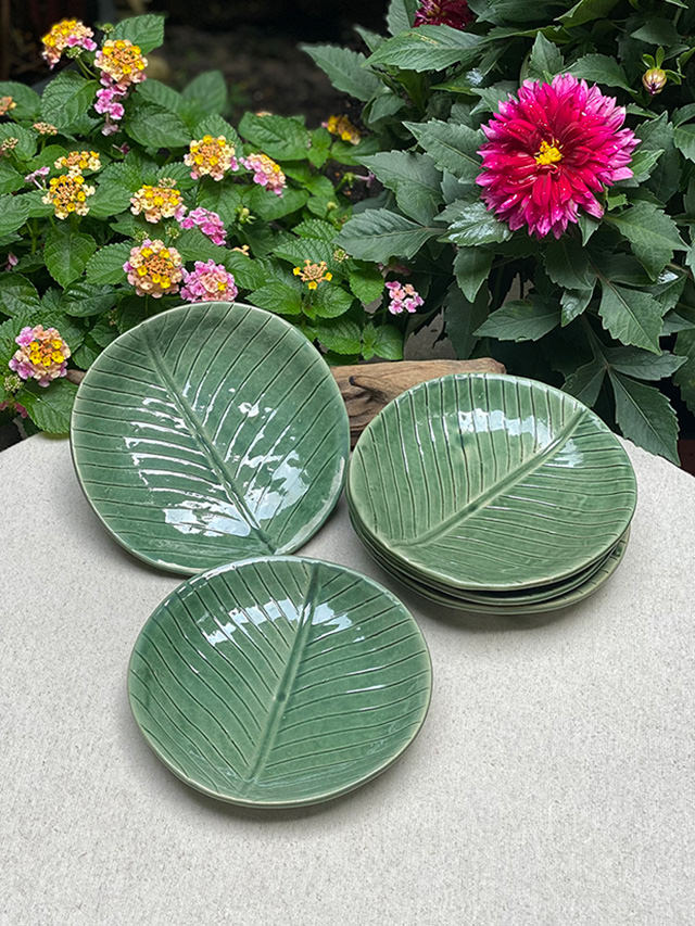 mocha　新品【限定】セラドン焼き おわん 17.5㎝ フラワー柄 ２個 陶器 セラドン焼き 花模様 小鉢【パヤカ オンラインショップ】