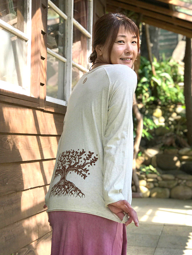 asana NEW ラグラン ロングスリーブ・プリント