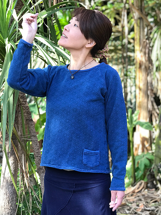asana ふかふか 麻柄プリント ロングスリーブ・草木染め